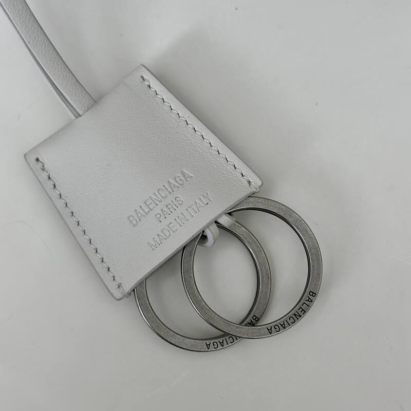 Balenciaga White 25x18x10cm shoulder bag — Top Quality Replica