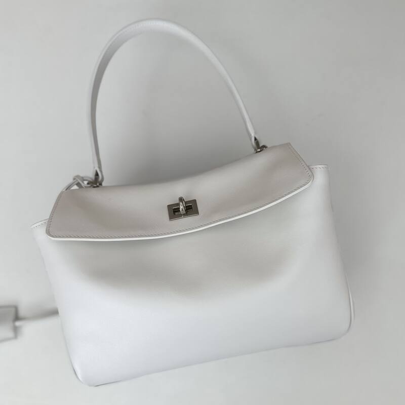 Balenciaga White 25x18x10cm shoulder bag — Top Quality Replica