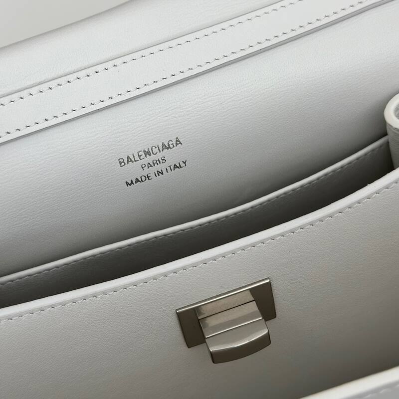 Balenciaga White 25x18x10cm shoulder bag — Premium Replica