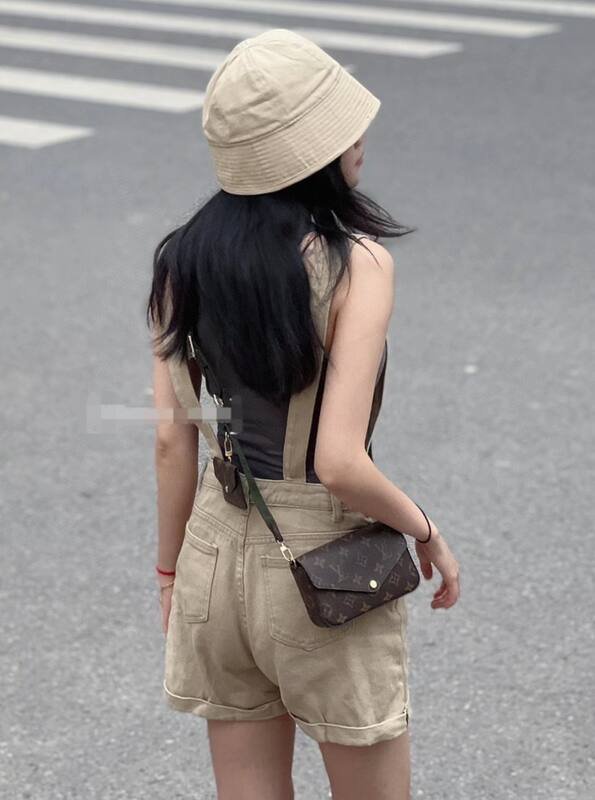 Louis Vuitton Monogram crossbody — Premium Replica