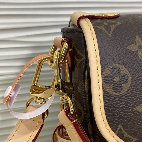Louis Vuitton Saumur BB Monogram BB crossbody AAA Quality Replica