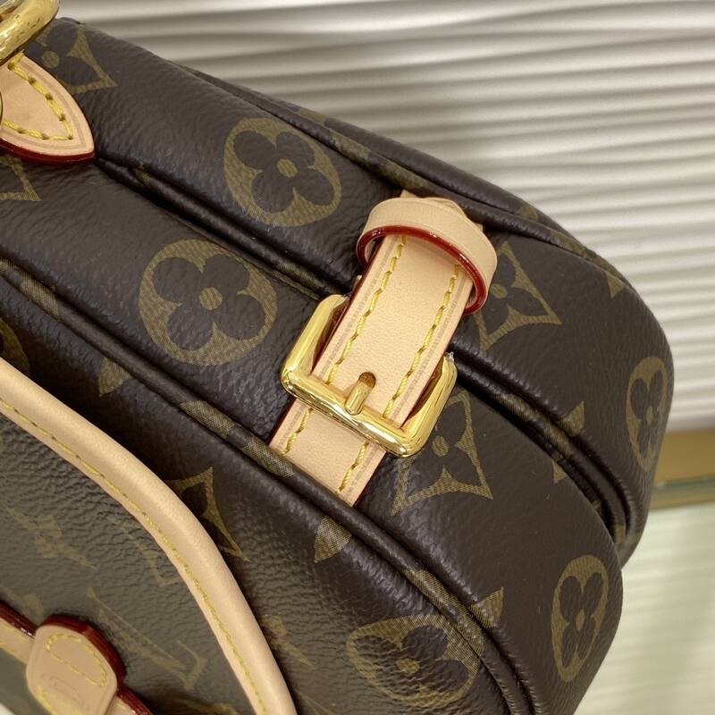 Louis Vuitton Saumur BB Monogram BB crossbody — AAA Quality Replica