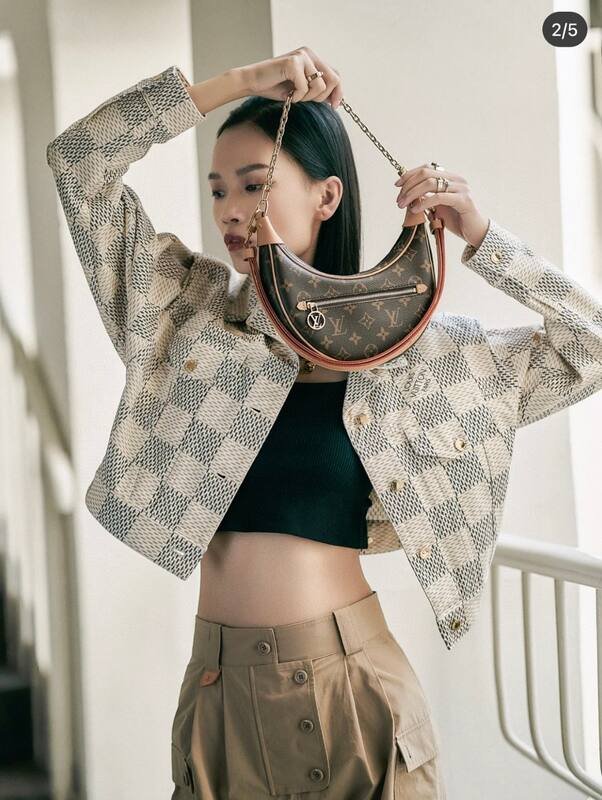 Louis Vuitton Loop Monogram shoulder — 1:1 Replica