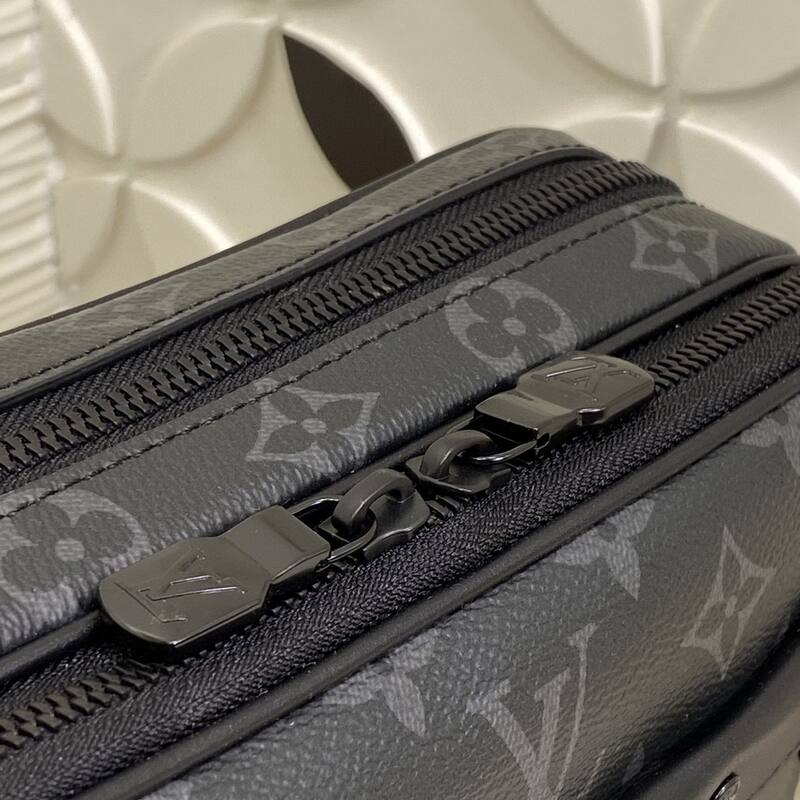 Louis Vuitton M46955 Monogram Eclipse crossbody — Premium Replica
