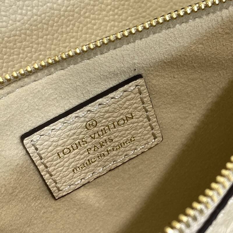 Louis Vuitton Loop Hobo Cream Monogram Empreinte shoulder — AAA Quality Replica