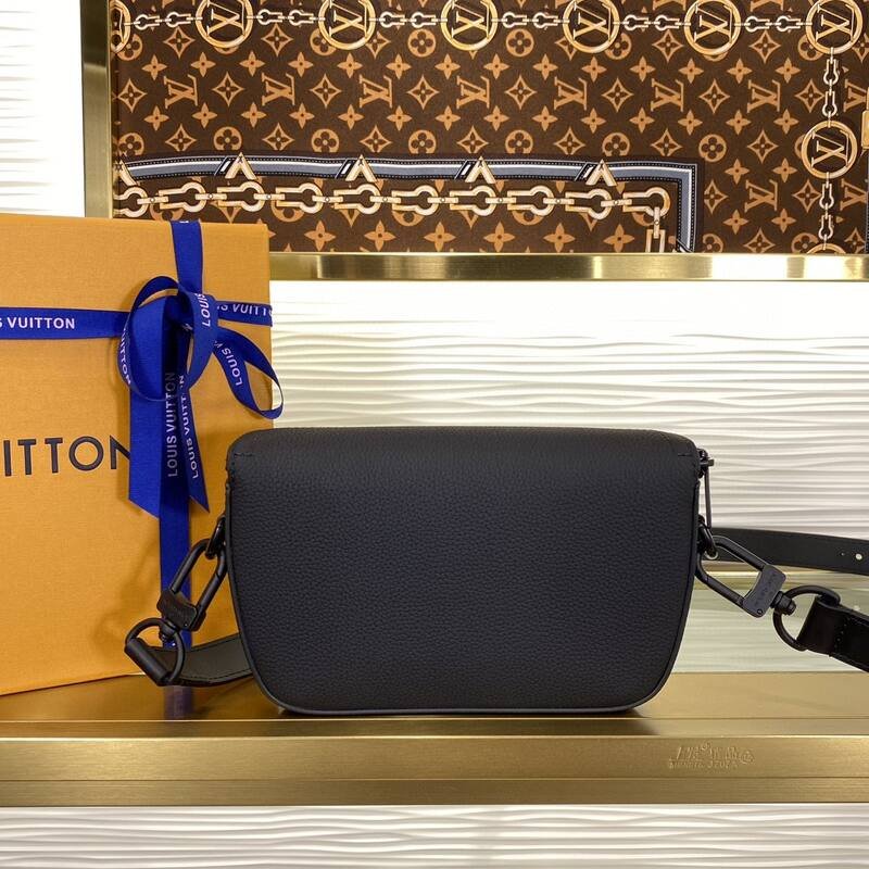 Louis Vuitton M83563 Black crossbody — AAA Quality Replica