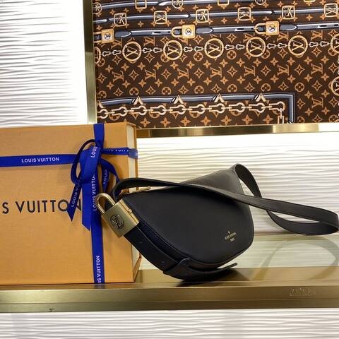 Louis Vuitton Low Key Bumbag Black crossbody Top Quality Replica