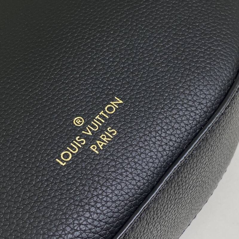 Louis Vuitton Low Key Bumbag Black crossbody — Top Quality Replica