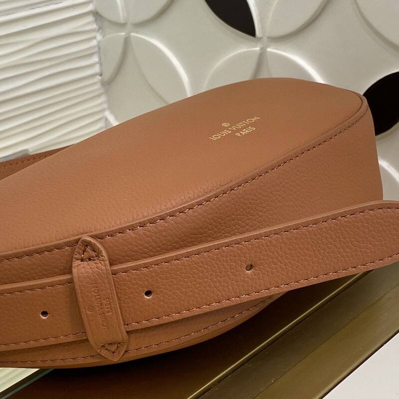 Louis Vuitton Low Key Bumbag Brown leather crossbody — Top Quality Replica