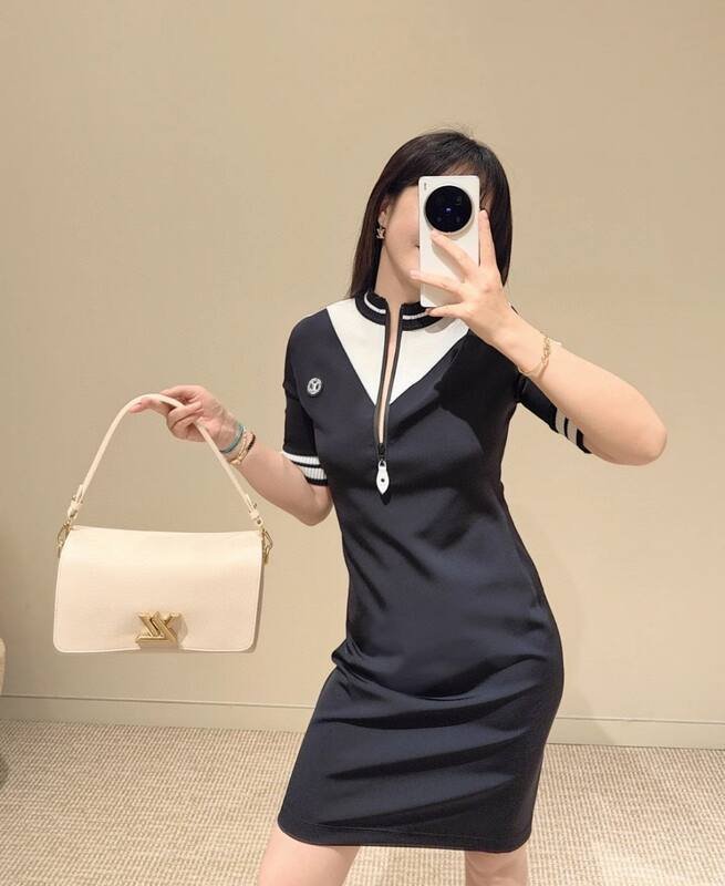 Louis Vuitton Twist White shoulder — Premium Replica