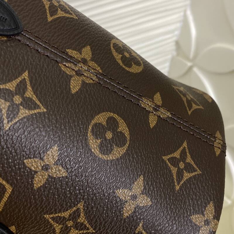 Louis Vuitton Neverfull Bandouli re Inside Out BB Black BB crossbody — AAA Quality Replica