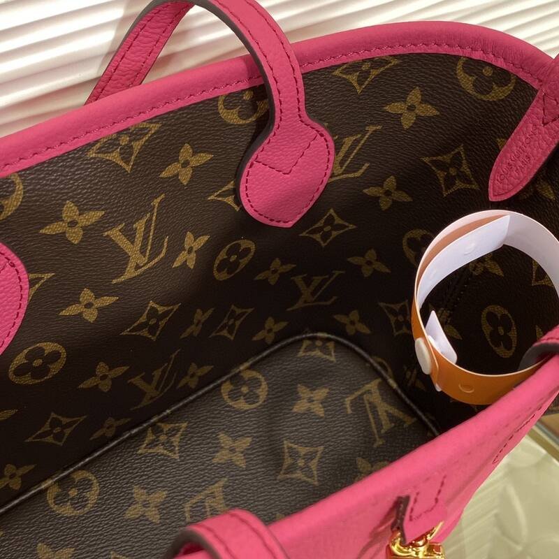Louis Vuitton Neverfull Bandouli re Inside Out BB Pink BB crossbody — AAA Quality Replica
