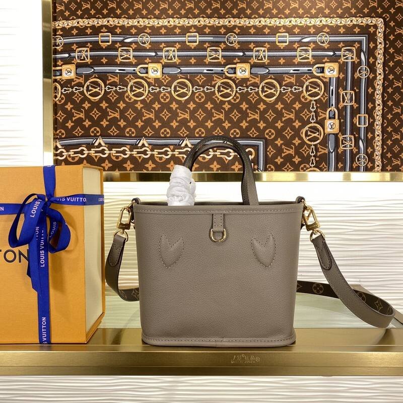 Louis Vuitton Neverfull Bandouli re Inside Out BB Taupe Greige leather BB crossbody — Top Quality Replica