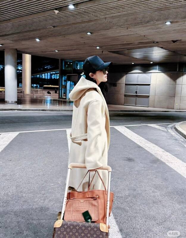 Louis Vuitton Neverfull MM Monogram Canvas with Tan Leather MM tote — Top Quality Replica
