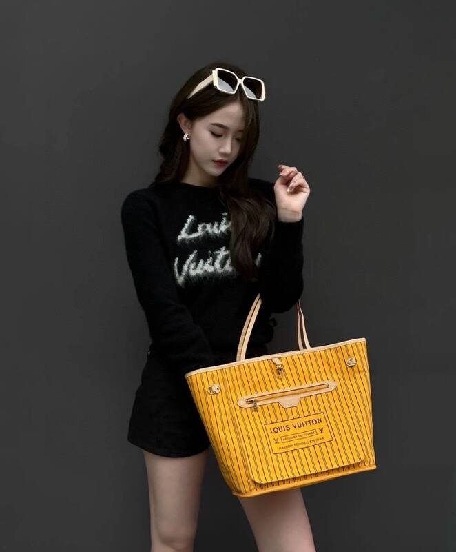 Louis Vuitton Neverfull Monogram Canvas tote — Top Quality Replica