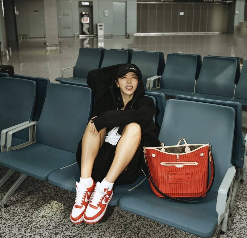 Louis Vuitton Neverfull Red tote — Top Quality Replica