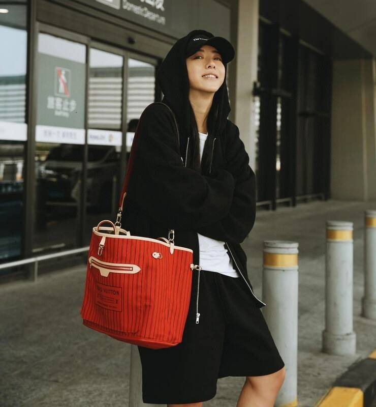 Louis Vuitton Neverfull Red tote — Top Quality Replica