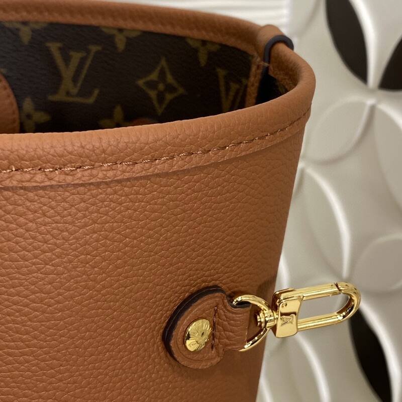 Louis Vuitton Neverfull MM Monogram MM tote — Top Quality Replica