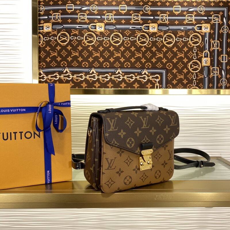 Louis Vuitton Pochette M tis Monogram Reverse crossbody — Premium Replica