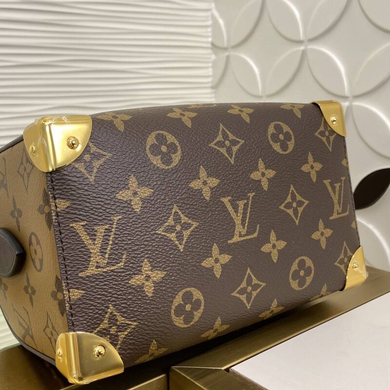 Louis Vuitton M13146 Monogram crossbody — Top Quality Replica