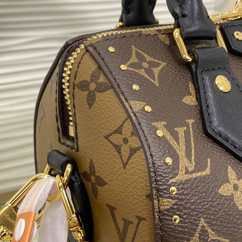 Louis Vuitton M13146 Monogram crossbody — Top Quality Replica