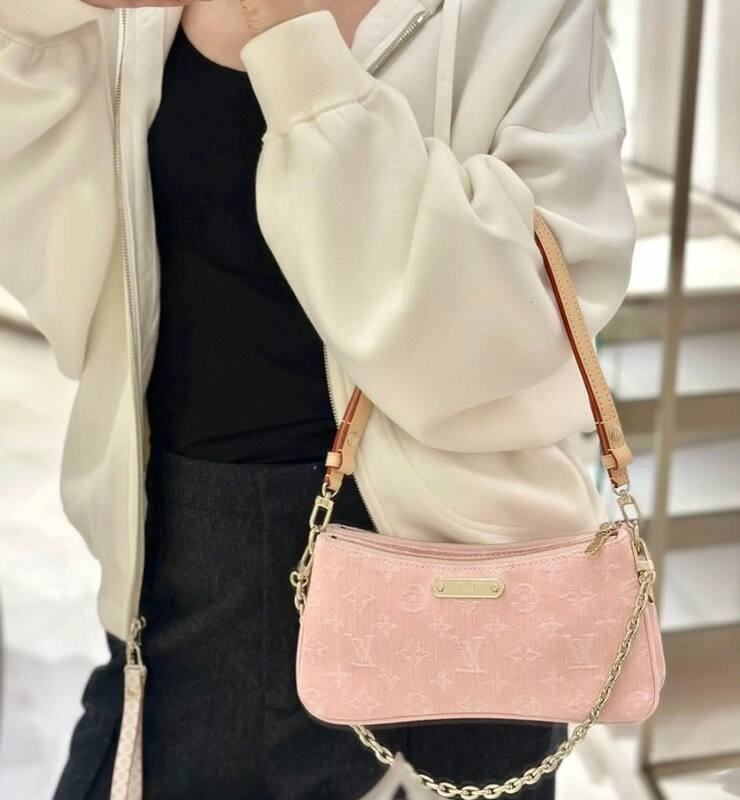 Louis Vuitton Pink Monogram crossbody — 1:1 Replica