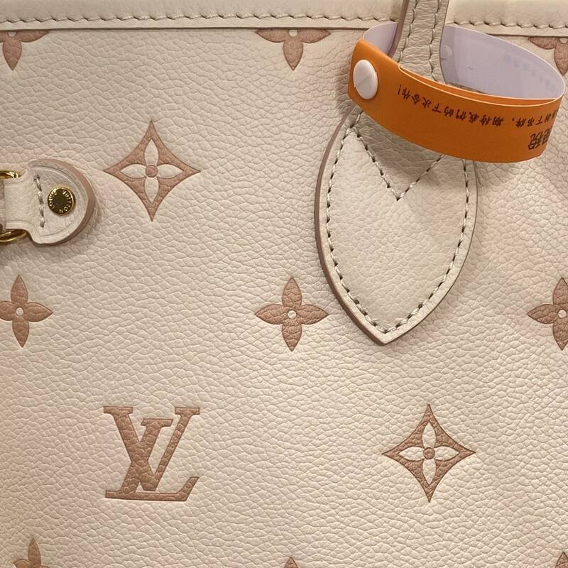 Louis Vuitton Neverfull MM Cream Monogram Empreinte MM tote — 1:1 Replica