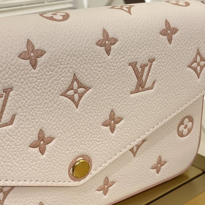 Louis Vuitton Pochette F licie Monogram Empreinte Rose Poudre crossbody — 1:1 Replica