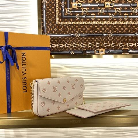Louis Vuitton Pochette F licie Monogram Empreinte Rose Poudre crossbody 1 1 Replica