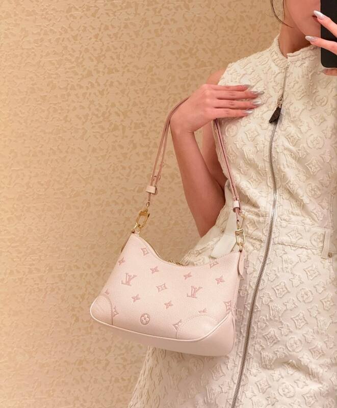 Louis Vuitton Light Pink Monogram Empreinte shoulder — Premium Replica