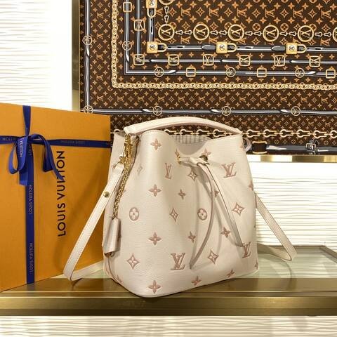 Louis Vuitton N oNo Cream Monogram Empreinte crossbody Premium Replica