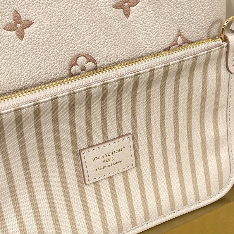 Louis Vuitton N oNo Cream Monogram Empreinte crossbody — Premium Replica