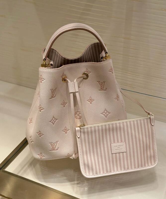 Louis Vuitton Girolata Beige Monogram Empreinte everyday — Premium Replica
