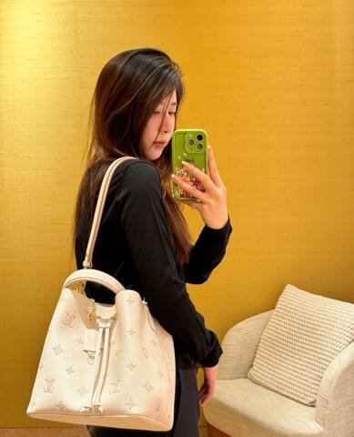 Louis Vuitton Girolata Beige Monogram Empreinte everyday Premium Replica