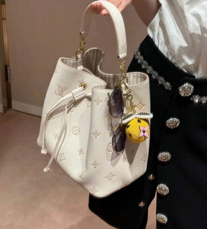 Louis Vuitton Girolata Beige Monogram Empreinte everyday — Premium Replica