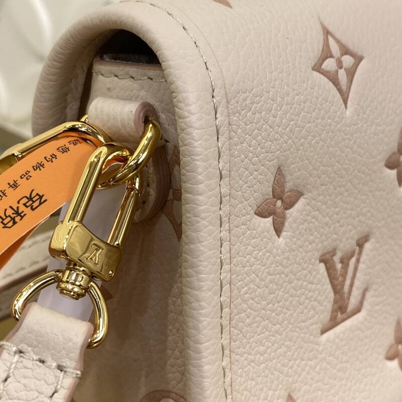 Louis Vuitton M13642 Monogram Empreinte Rose Poudre crossbody — Premium Replica