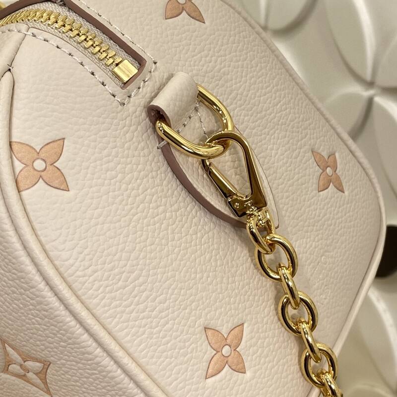 Louis Vuitton M14291 Monogram Empreinte Beige White crossbody — Top Quality Replica