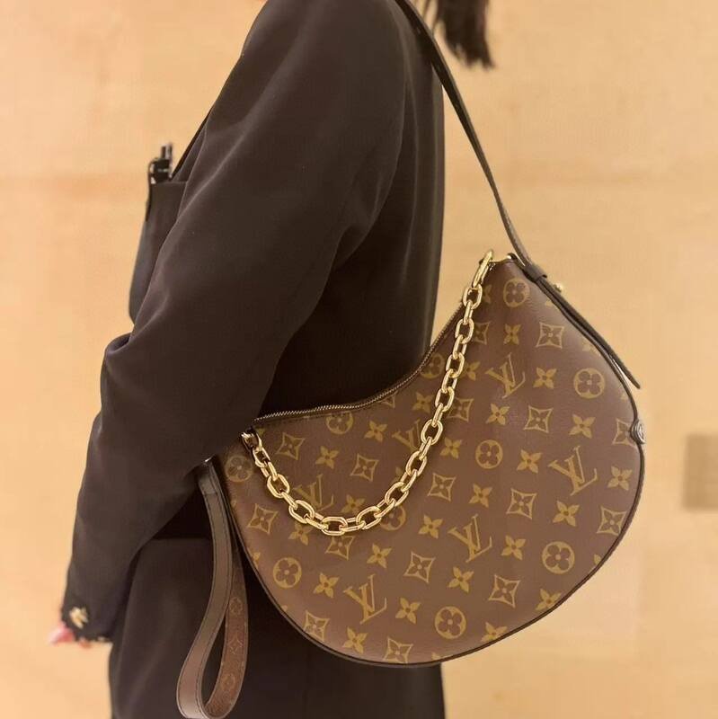 Louis Vuitton Cookie BB Monogram BB shoulder — Premium Replica