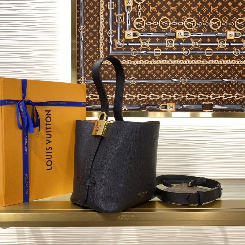 Louis Vuitton Low Key Black leather BB shoulder — 1:1 Replica