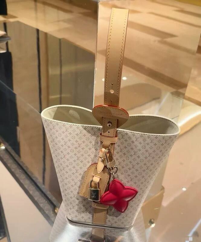 Louis Vuitton Sand Dune crossbody — 1:1 Replica