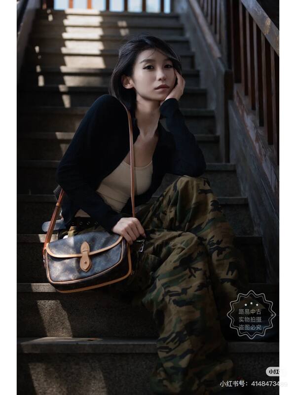 Louis Vuitton M42248 Monogram shoulder — Premium Replica