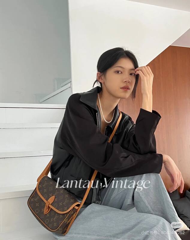 Louis Vuitton M42248 Monogram shoulder — Premium Replica