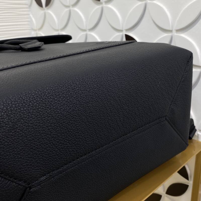 Louis Vuitton Fastline Black leather backpack — Top Quality Replica