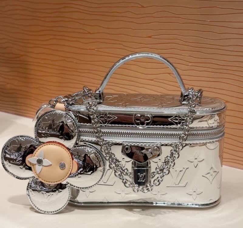Louis Vuitton Silver Monogram evening — AAA Quality Replica