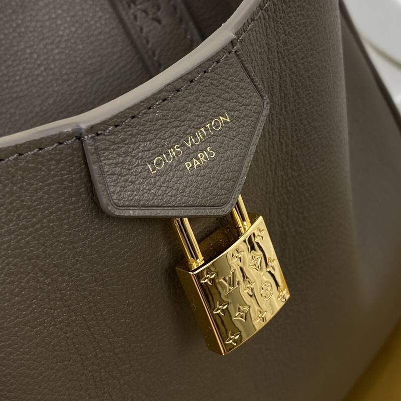 Louis Vuitton Vend me Taupe leather shoulder — Top Quality Replica