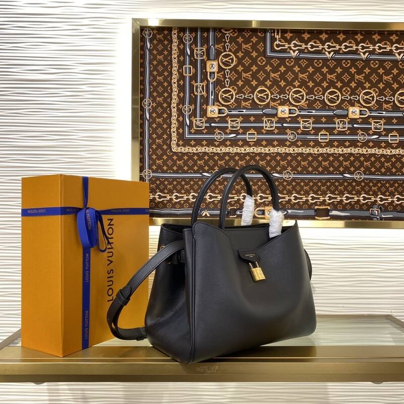 Louis Vuitton Vend me Black work — 1:1 Replica