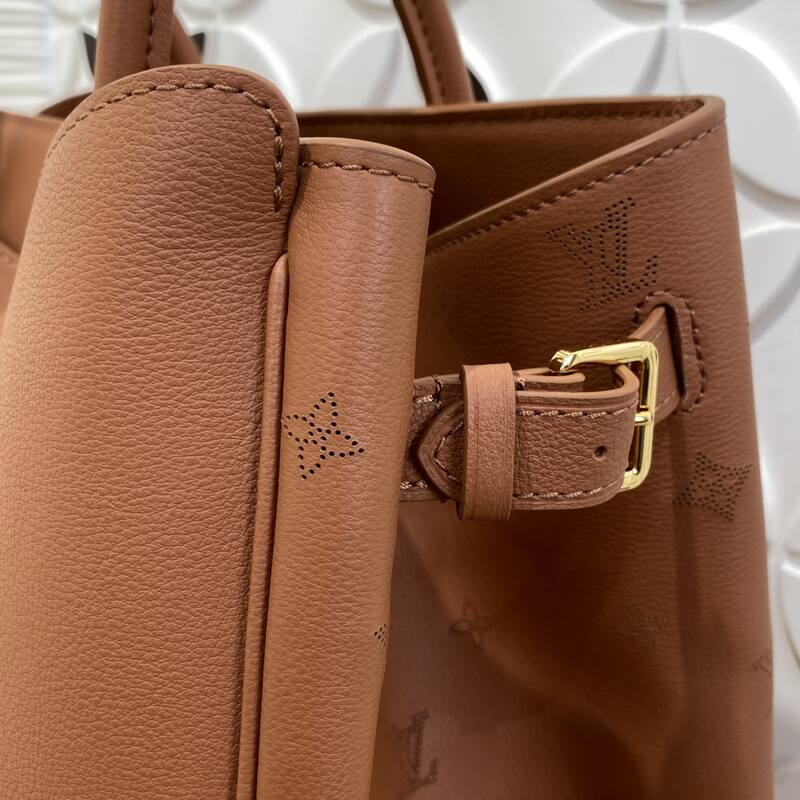 Louis Vuitton M26338 Vend me Rose Monogram tote — Premium Replica