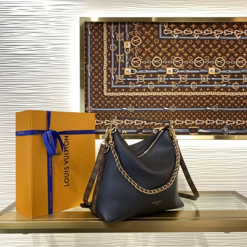 Louis Vuitton M28029 Black shoulder — Premium Replica