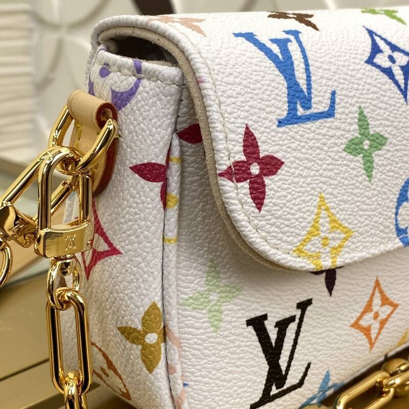 Louis Vuitton Wallet On Chain Ivy White Multicolor Monogram crossbody — Top Quality Replica