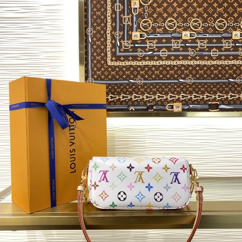 Louis Vuitton Wallet On Chain Ivy White Multicolor Monogram crossbody — Top Quality Replica